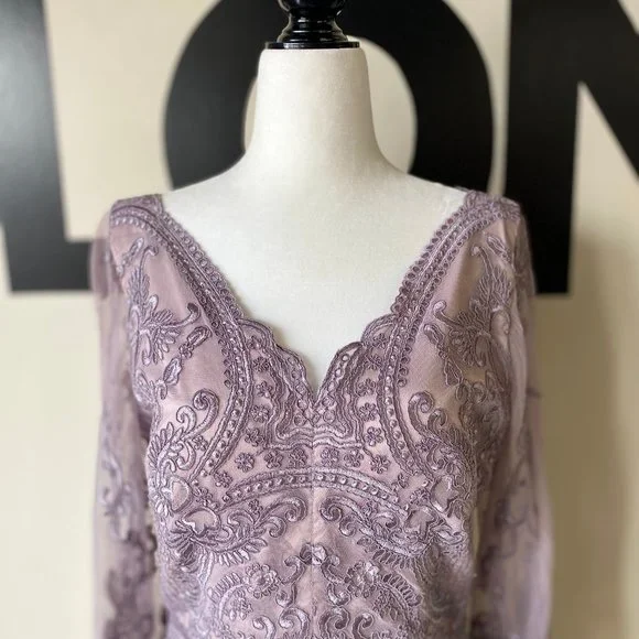 JS Collections Shift Dress - Picture 2 of 4